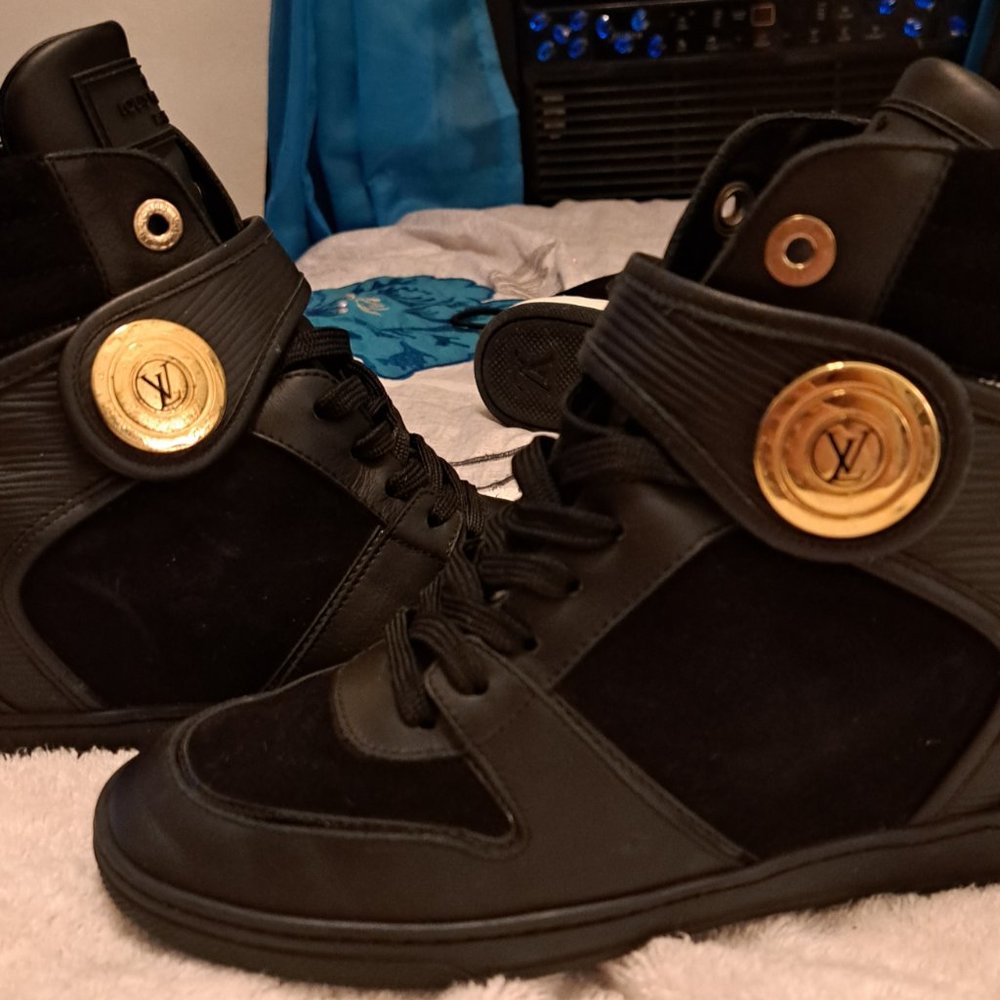 Black Leather Louis Vuitton  Sneakers - Picture 3 of 5